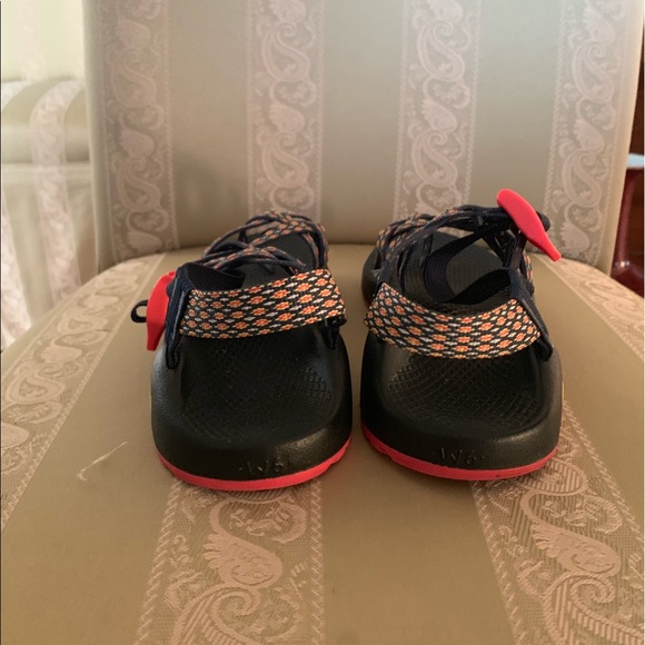 Strappy CHACOS - Picture 4 of 5